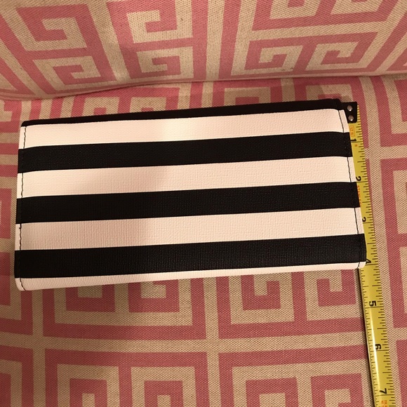 Slim Striped Wallet by Kut from the Kloth - Picture 7 of 7